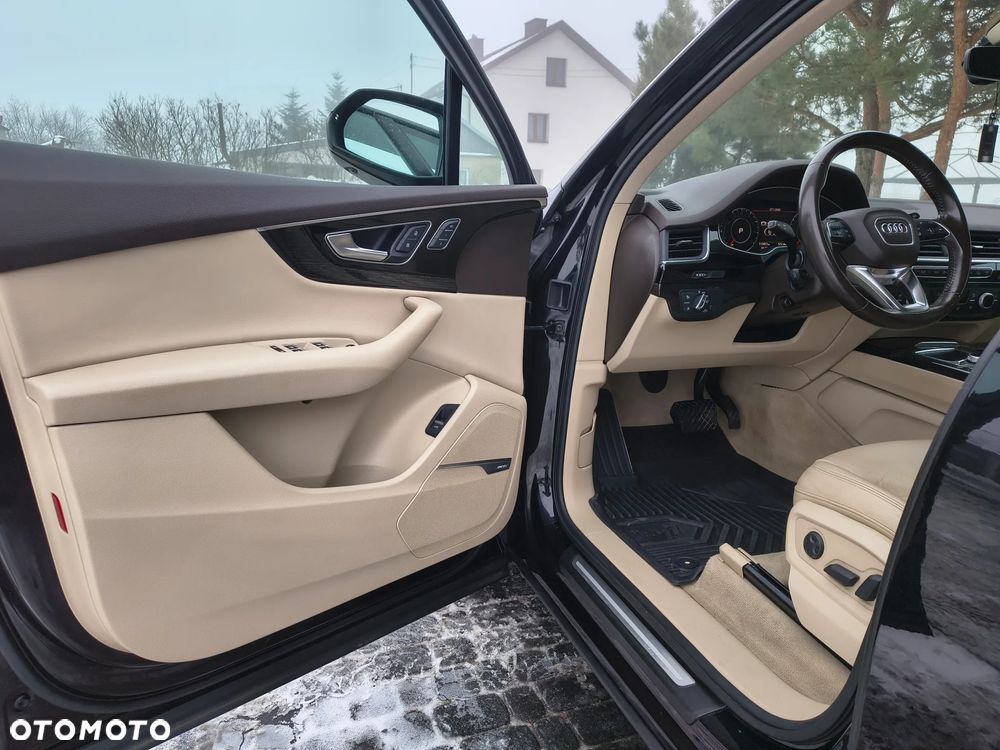 Audi Q7 3.0 TFSI Quattro Tiptronic - 10