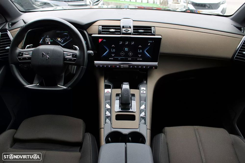 DS DS7 Crossback E-Tense Performance Line EAT8 - 6