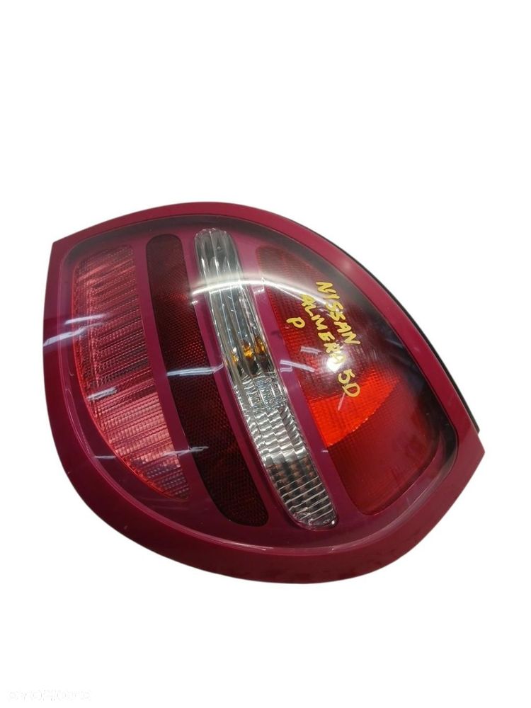 LAMPA PRAWA TYLNA TYŁ NISSAN ALMERA N15 26550BN010 ALMERA N15 - 2