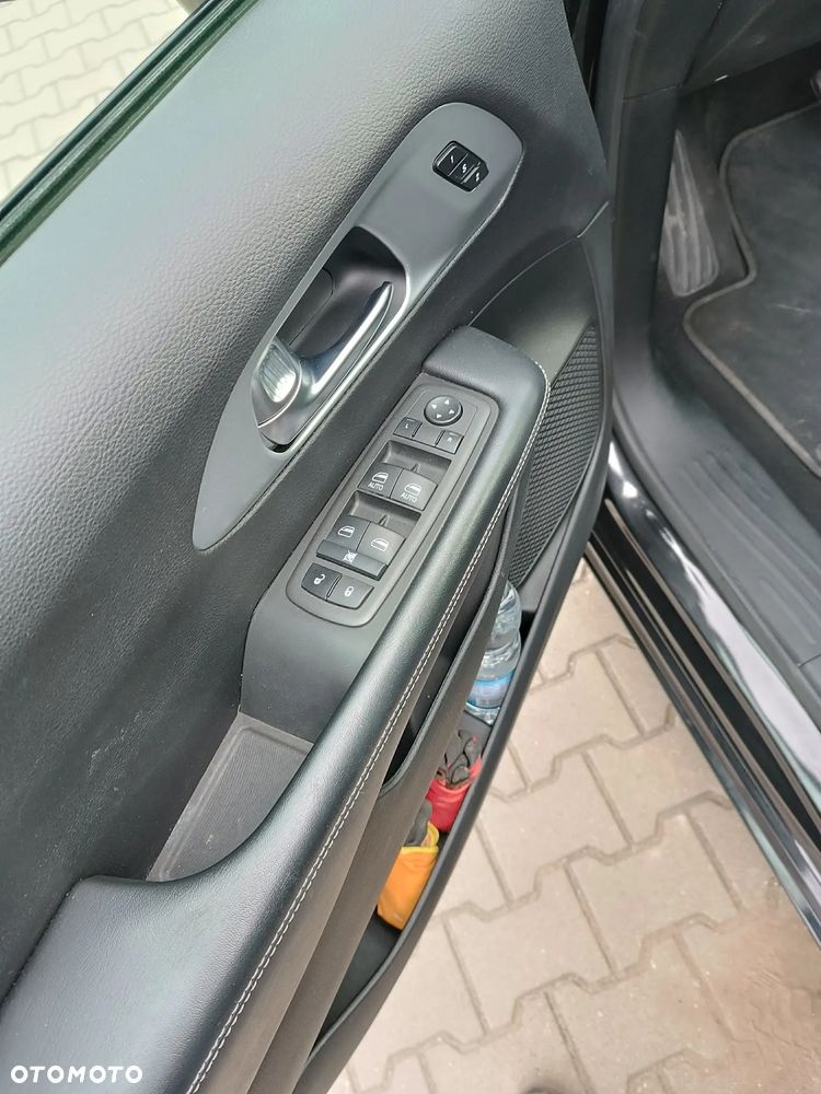 Chrysler Pacifica - 17