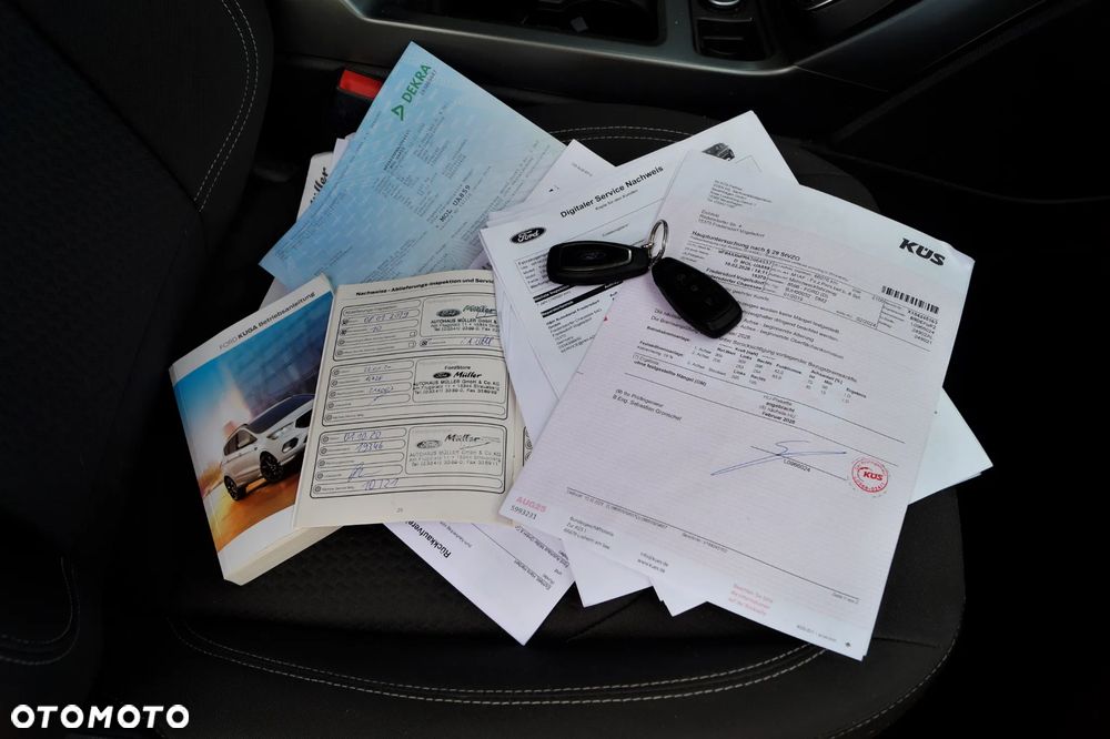 Ford Kuga - 40