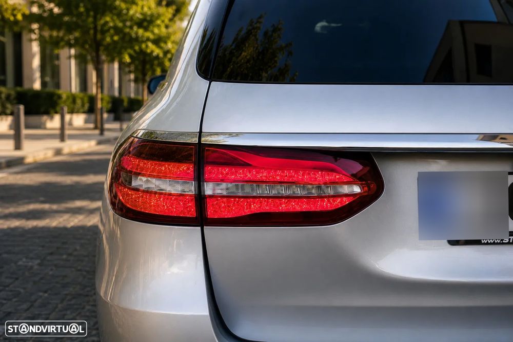 Mercedes-Benz E 220 d AMG 7L - 2