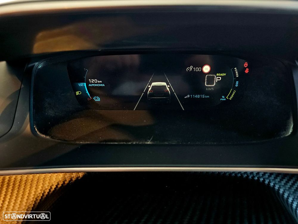 Peugeot e-2008 Allure Pack - 17