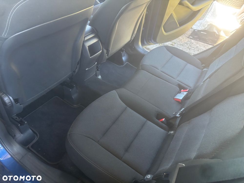 Mercedes-Benz Klasa B 180 (BlueEFFICIENCY) - 24