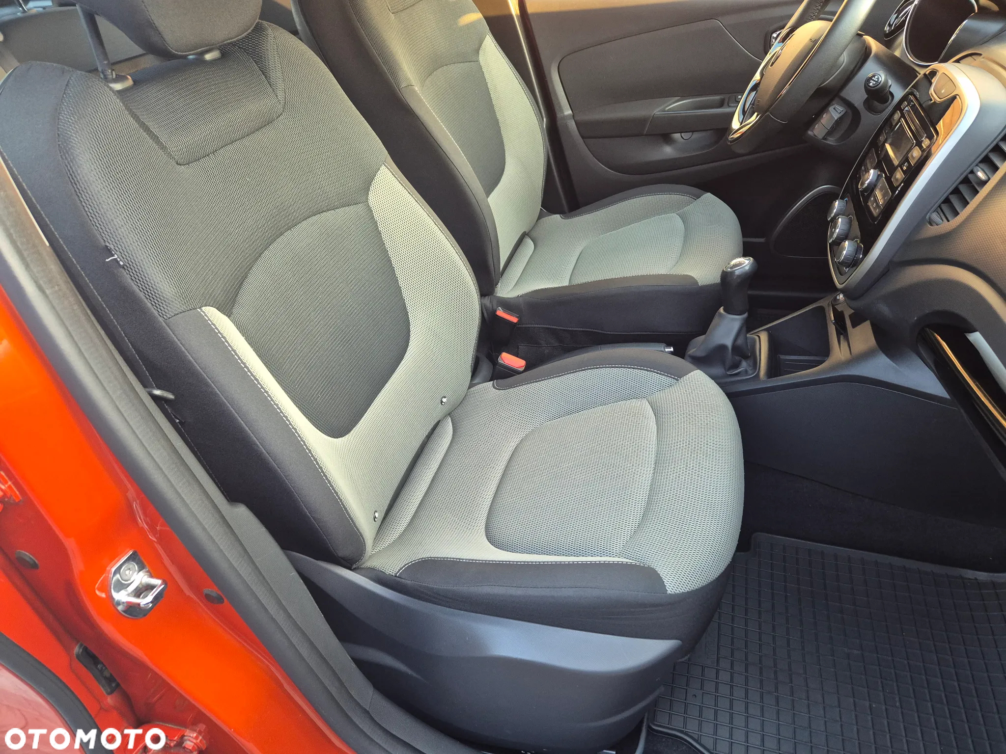 Renault Captur (ENERGY) TCe 90 LIFE - 17