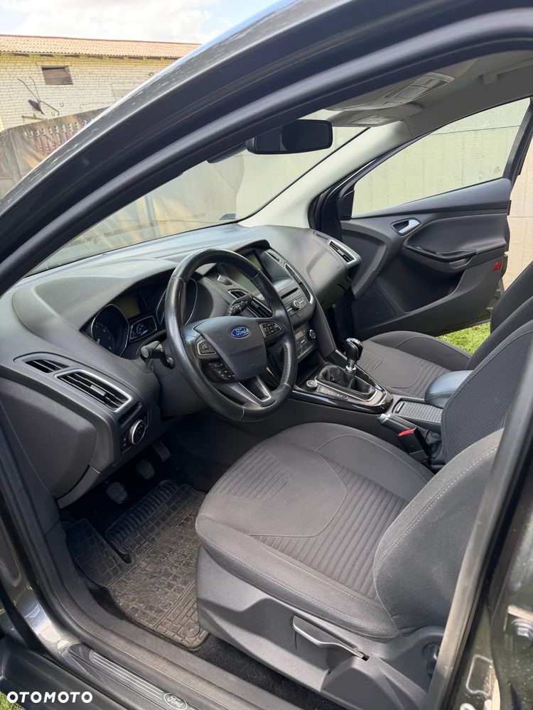 Ford Focus 1.5 EcoBoost Titanium ASS - 8