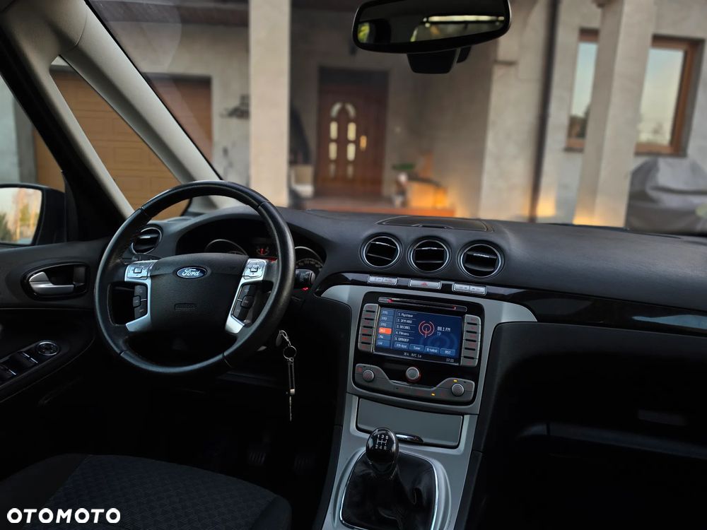 Ford Galaxy - 21
