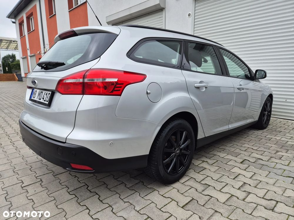Ford Focus 1.5 TDCi DPF Start-Stopp-System Business - 4