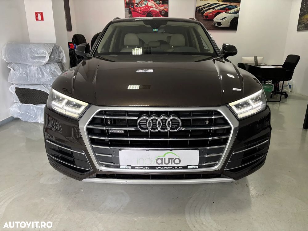 Audi Q5 2.0 40 TDI quattro S tronic Design - 2