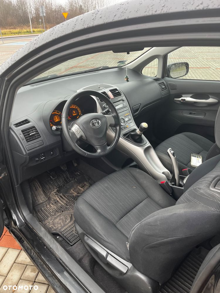 Toyota Auris 1.4 VVT-i - 8