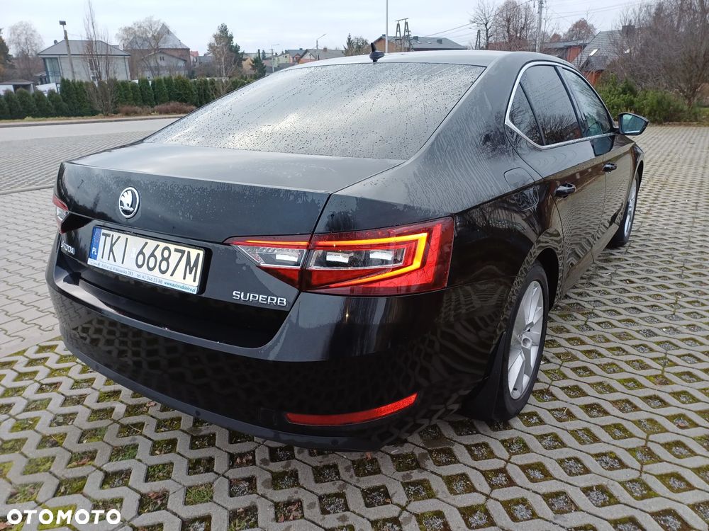 Skoda Superb 2.0 TDI Ambition - 12