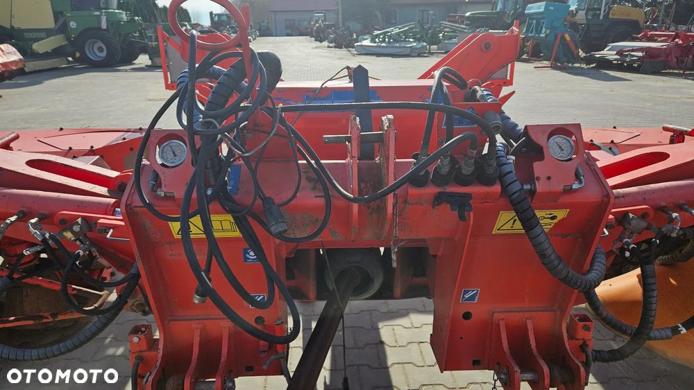 SaMasz KDD 861 S+T Kosiarka Dyskowa Motyl z taśmami  w Zestawie z Czołową kosiarką KDF 340 S - 15
