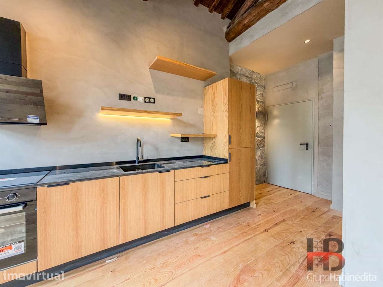 Apartamento T1 Venda em Bonfim,Porto - Grande imagem: 2/17