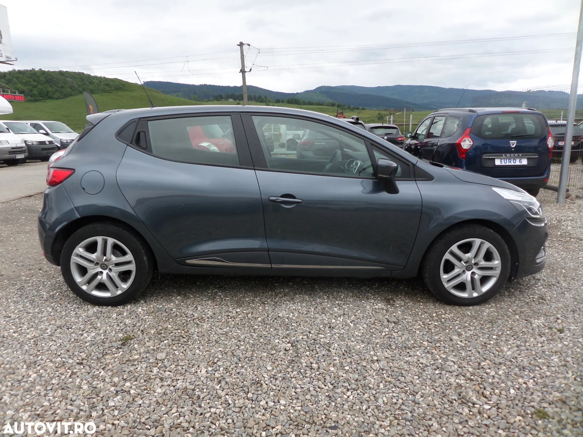 Renault Clio - 10
