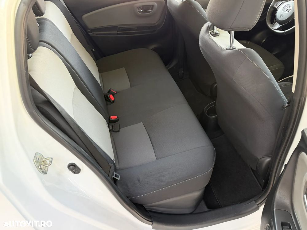 Toyota Yaris - 35
