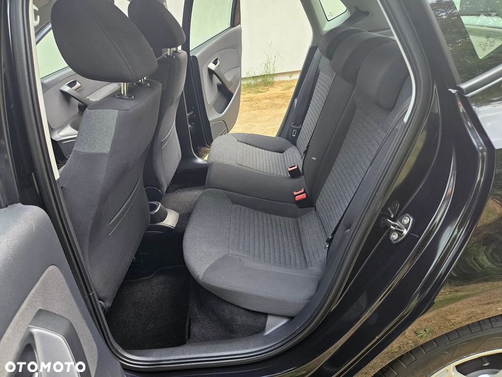 Volkswagen Polo 1.4 MATCH - 25