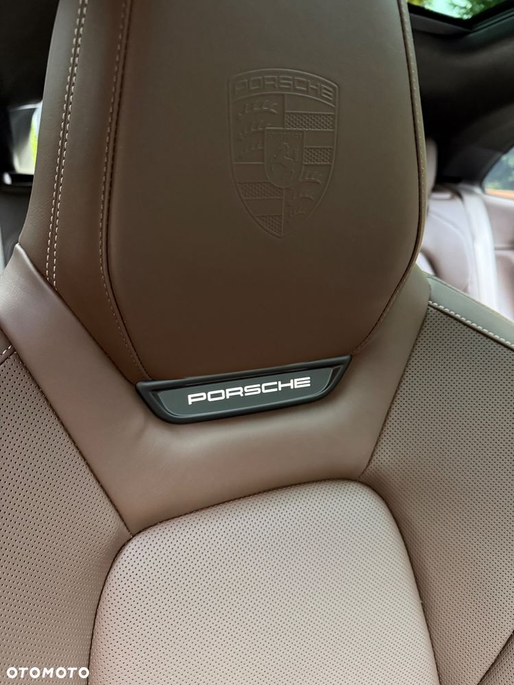 Porsche Macan - 29