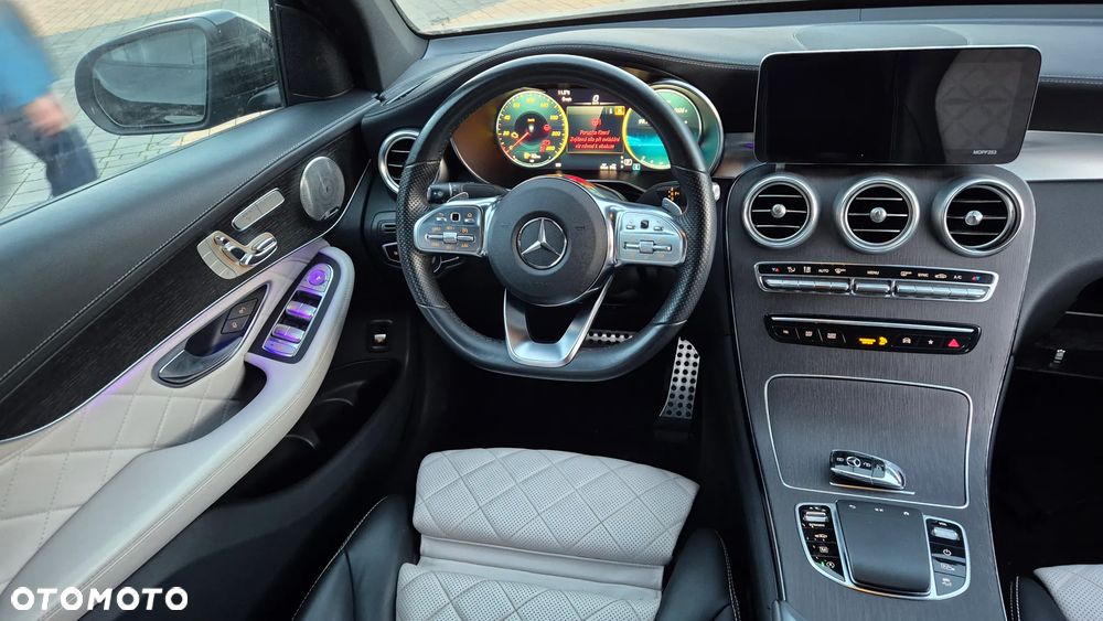 Mercedes-Benz GLC 300 d 4Matic 9G-TRONIC AMG Line - 26