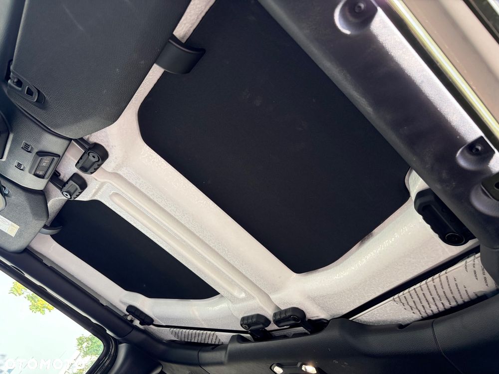 Jeep Wrangler - 14
