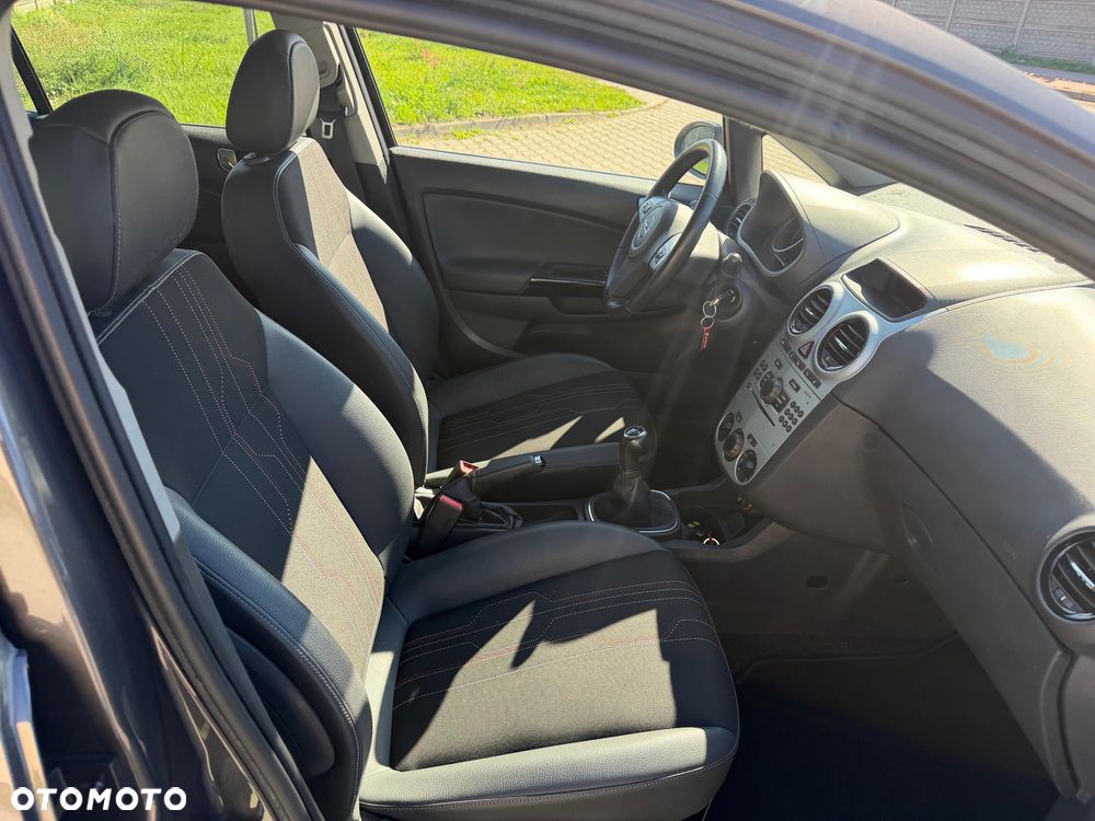 Opel Corsa 1.4 16V 150 Jahre - 32