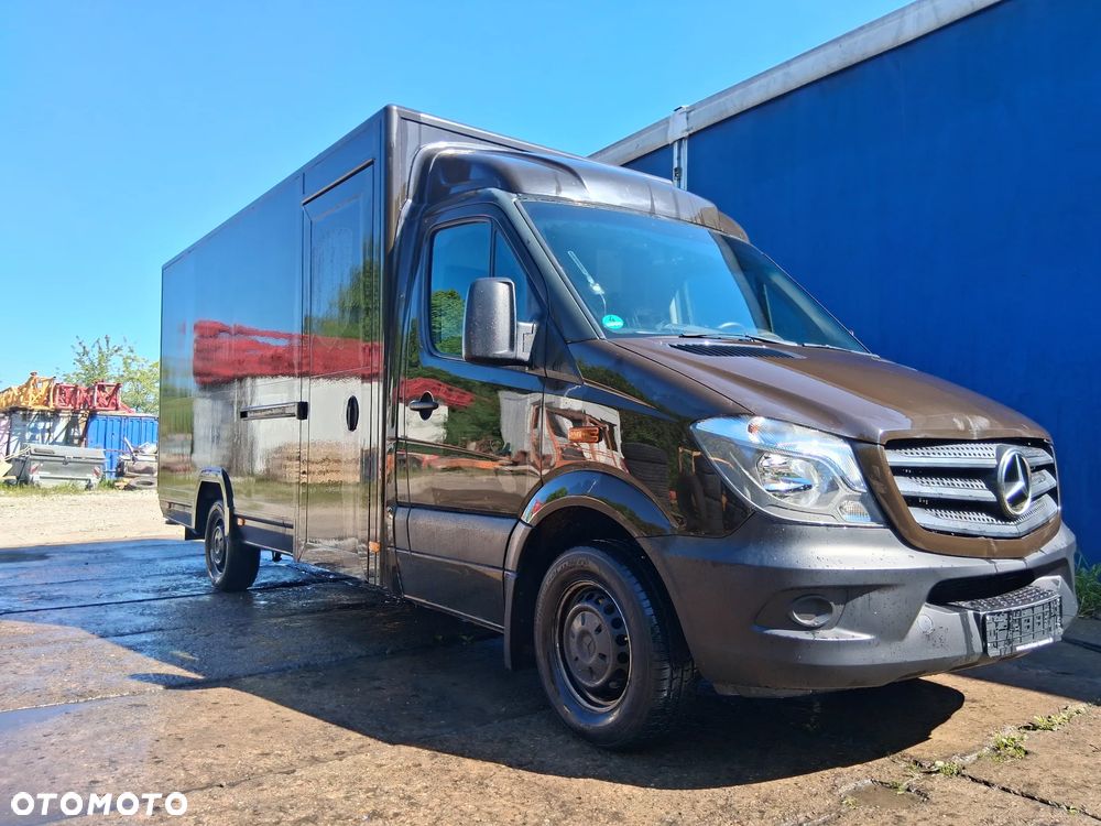 Mercedes-Benz Sprinter - 3