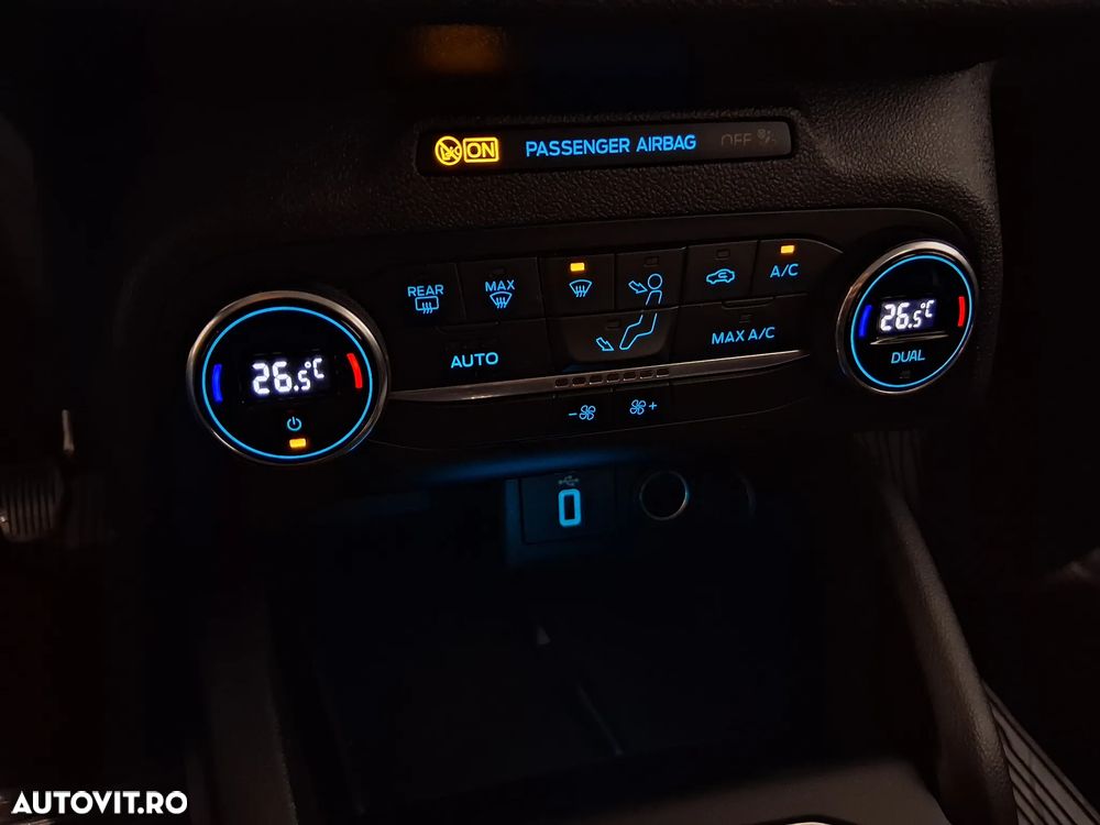 Ford Focus 1.0 EcoBoost Trend Edition - 25