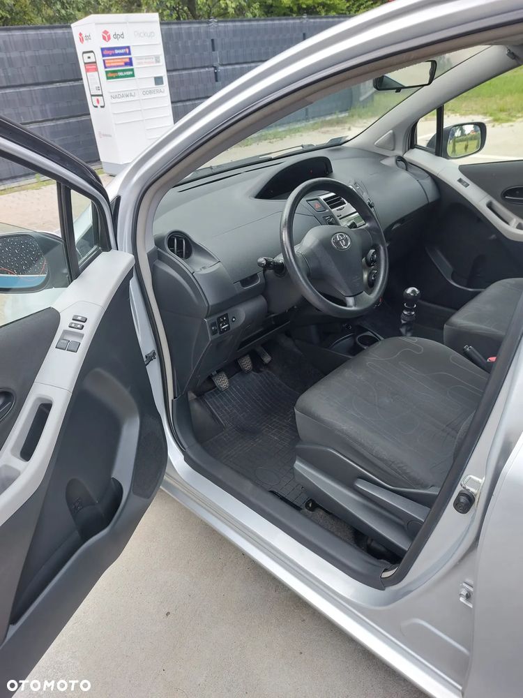 Toyota Yaris 1.33 Sol - 4