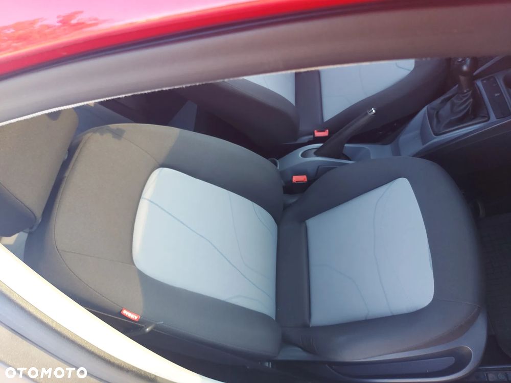 Seat Ibiza 1.6 16V Reference - 23