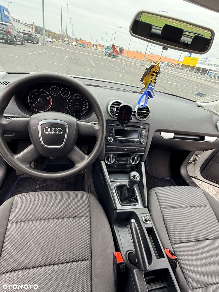 Audi A3 Sportback - 2