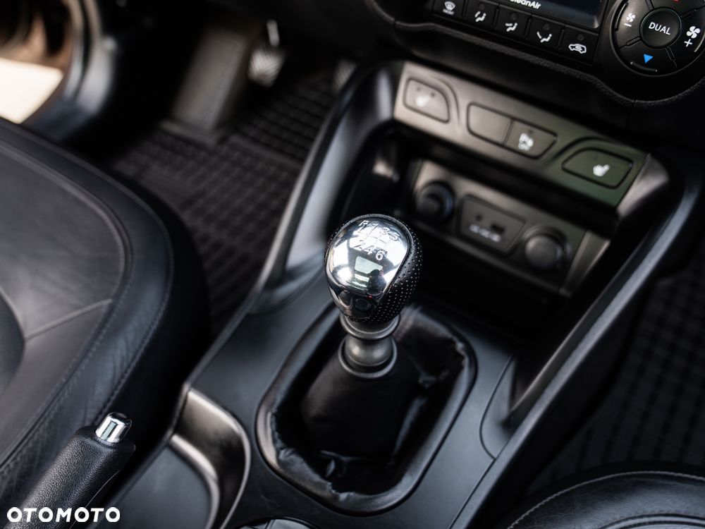 Hyundai ix35 1.7 CRDi 2WD blue Comfort - 34