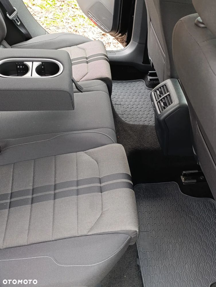 Volkswagen Golf 1.6 TDI Comfortline - 19