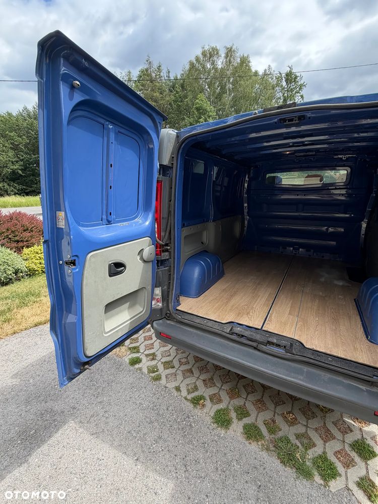 Renault TRAFIC - 9