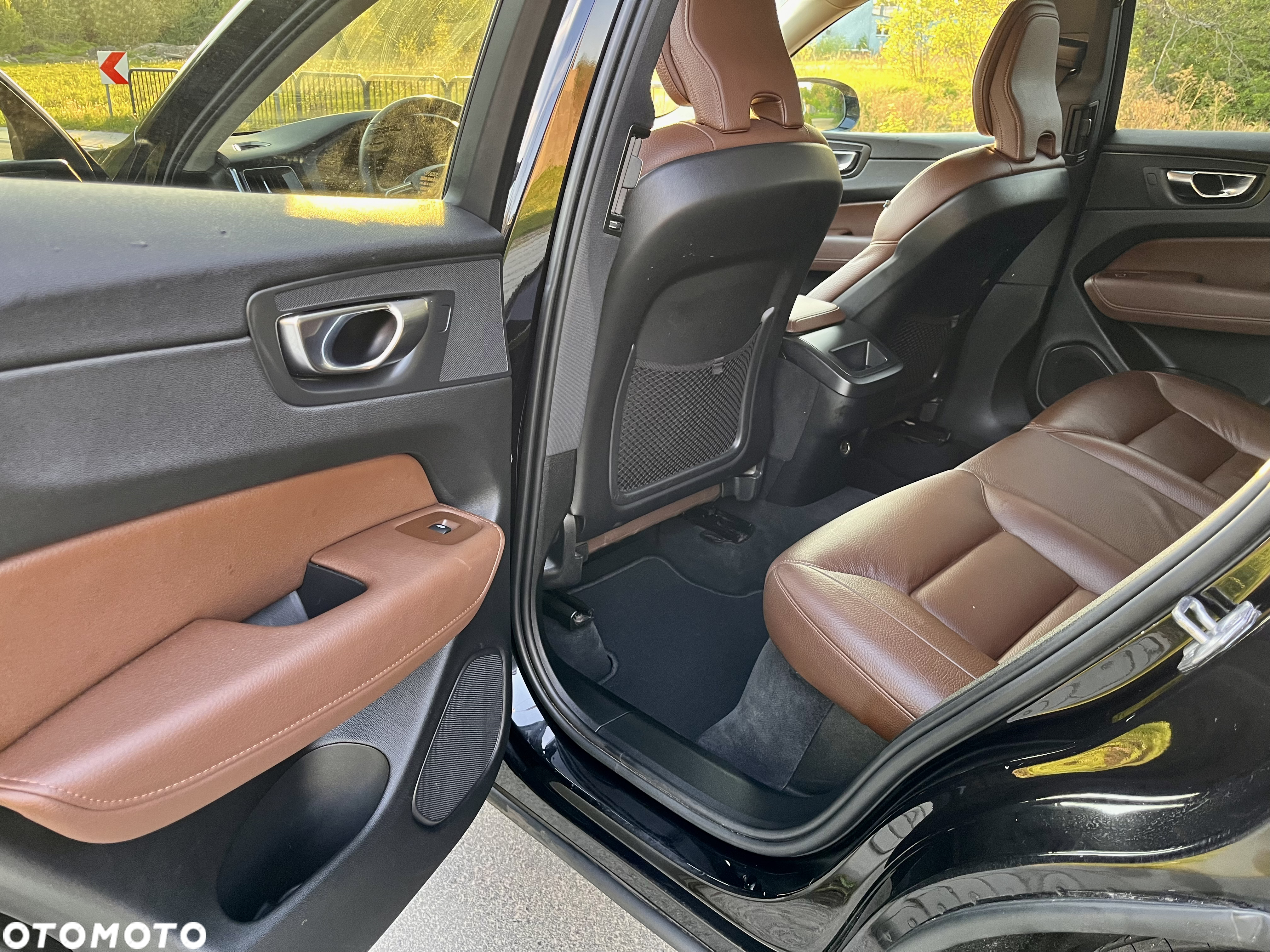 Volvo XC 60 D3 Momentum Pro - 17