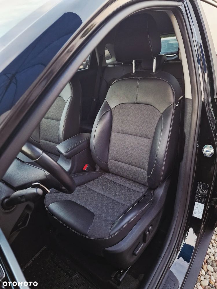 Kia Niro 1.6 GDI Hybrid L Business Line - 14