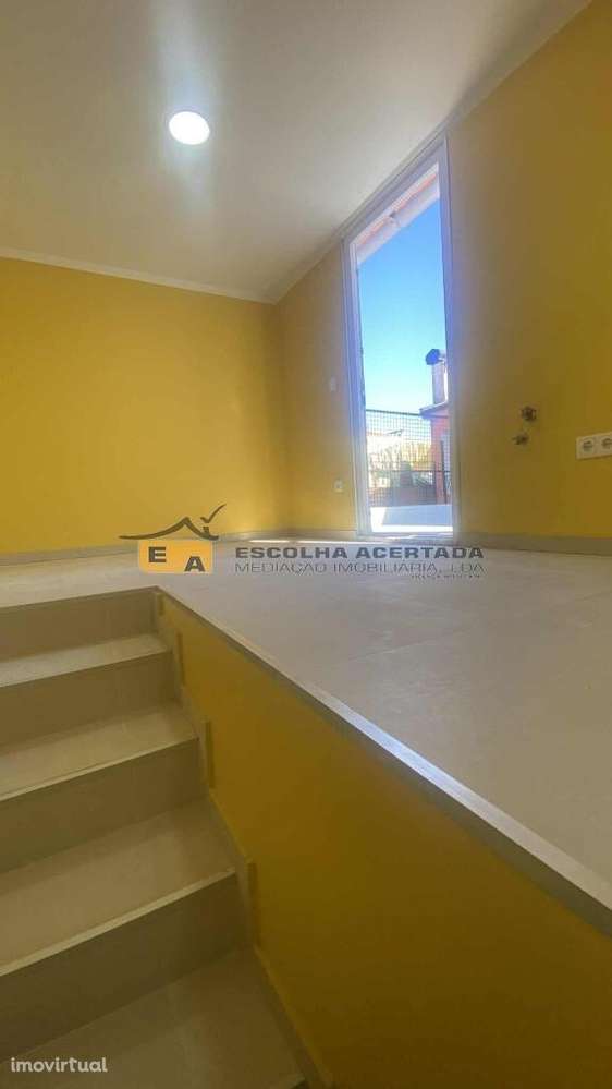 Moradia T3 + Anexo - Renovada em São Roque da Lameira - Grande imagem: 5/28