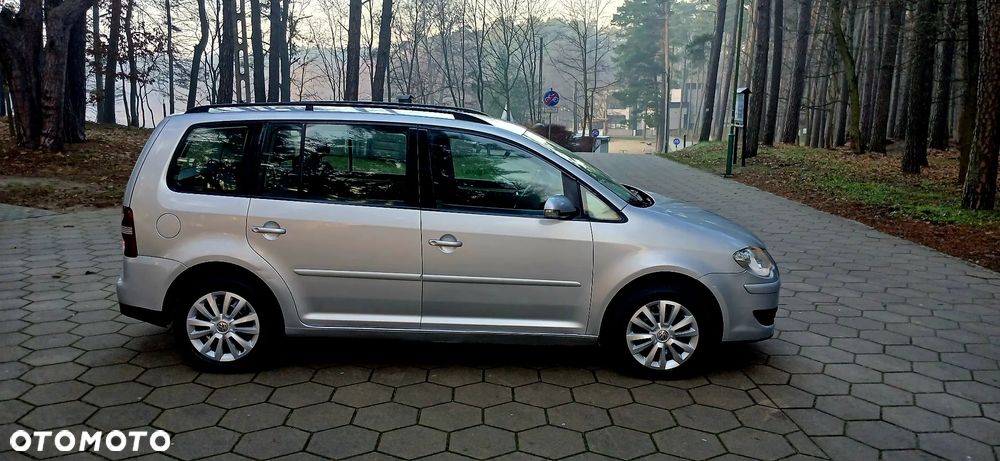 Volkswagen Touran 1.9 TDI DSG United - 11