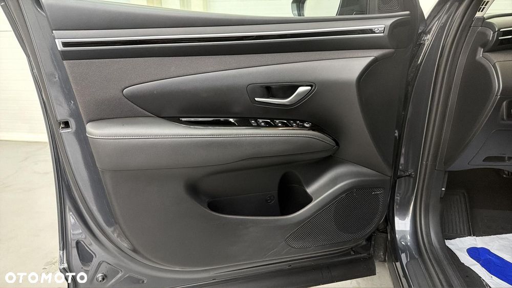 Hyundai Tucson 1.6 T-GDi HEV Modern 2WD - 10