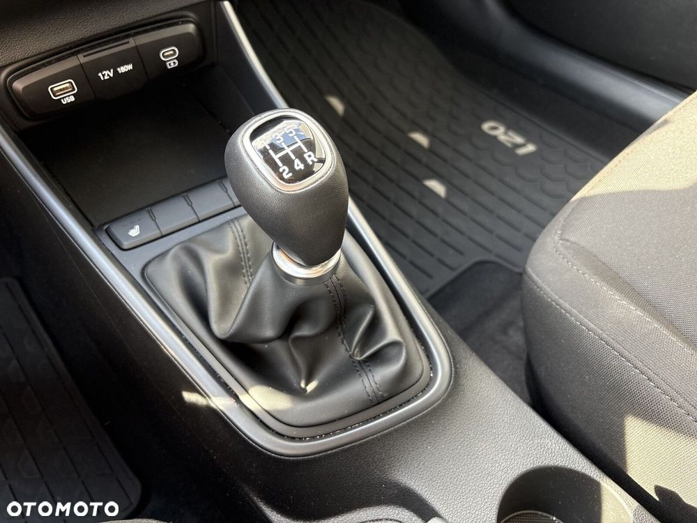 Hyundai i20 1.2 Modern - 20