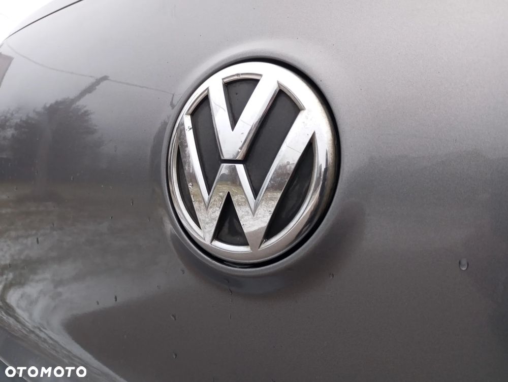 Volkswagen Golf - 16