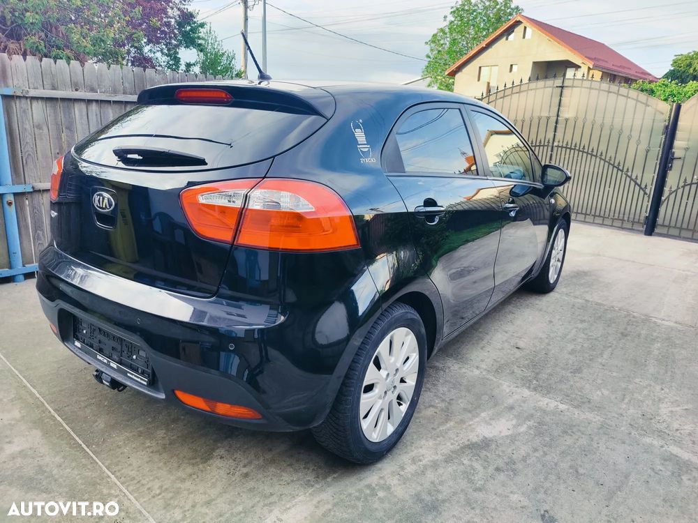 Kia Rio 1.4 Spirit - 4