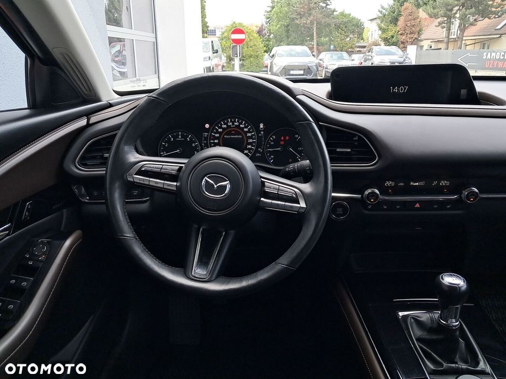 Mazda CX-30 2.0 mHEV Hikari 2WD - 17