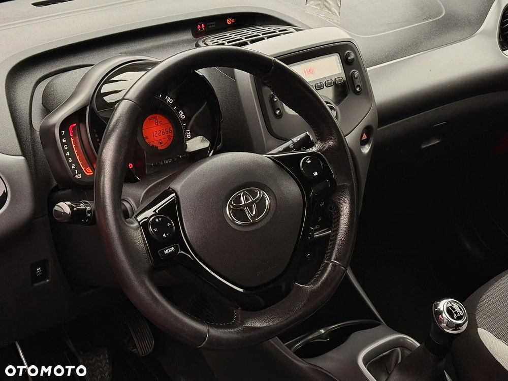 Toyota Aygo 1.0 VVT-i Black Edition - 18
