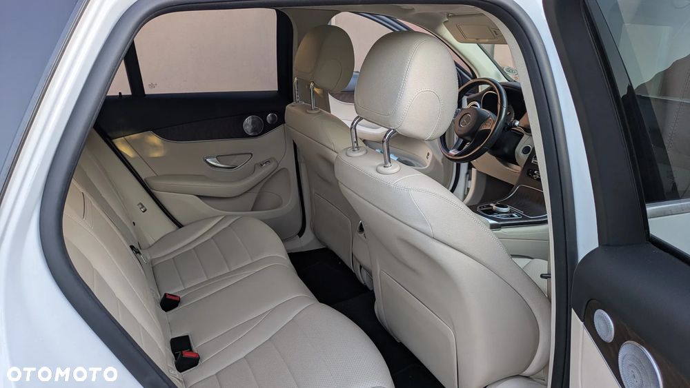 Mercedes-Benz GLC 300 4-Matic - 21