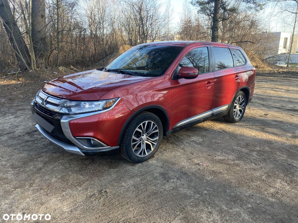 Mitsubishi Outlander - 1