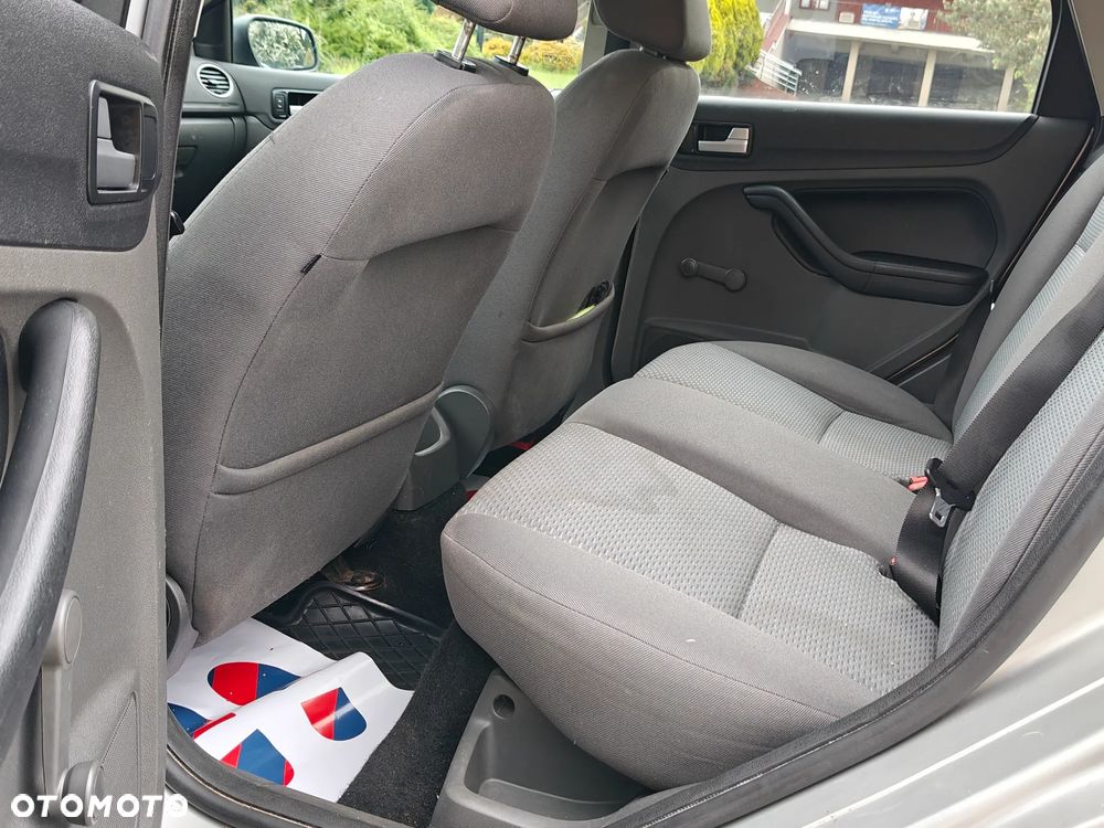 Ford Focus 1.6 TDCi DPF Ambiente - 10