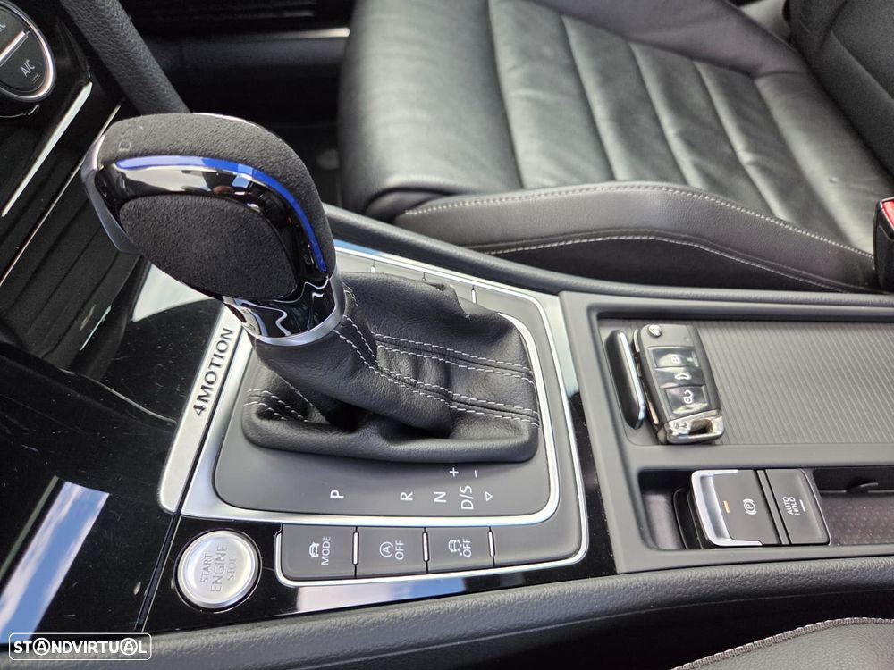 VW Golf R 2.0 TSI OPF 4Motion DSG - 31