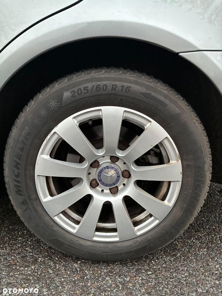 Mercedes-Benz Klasa E - 15