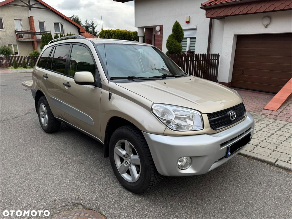 Toyota RAV4 - 1