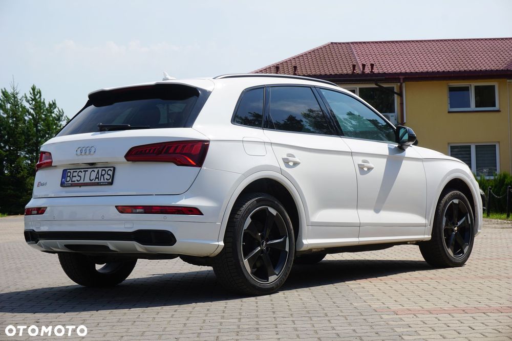 Audi SQ5 - 5