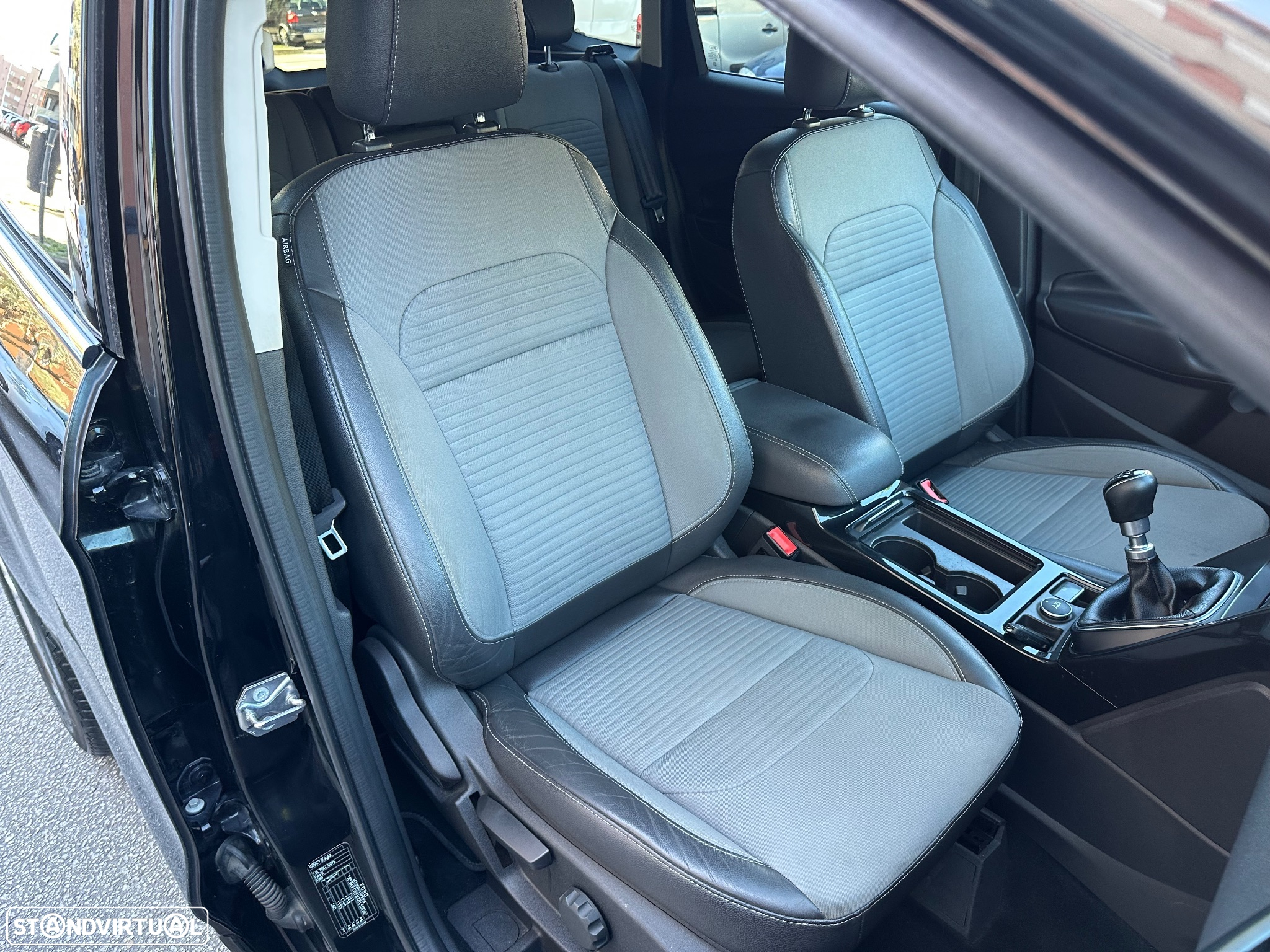 Ford Kuga 2.0 TDCi Titanium 4WD - 28